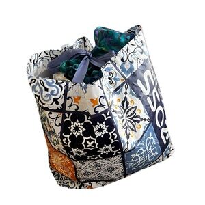 Women’s Size XL/2X Mystery Bag